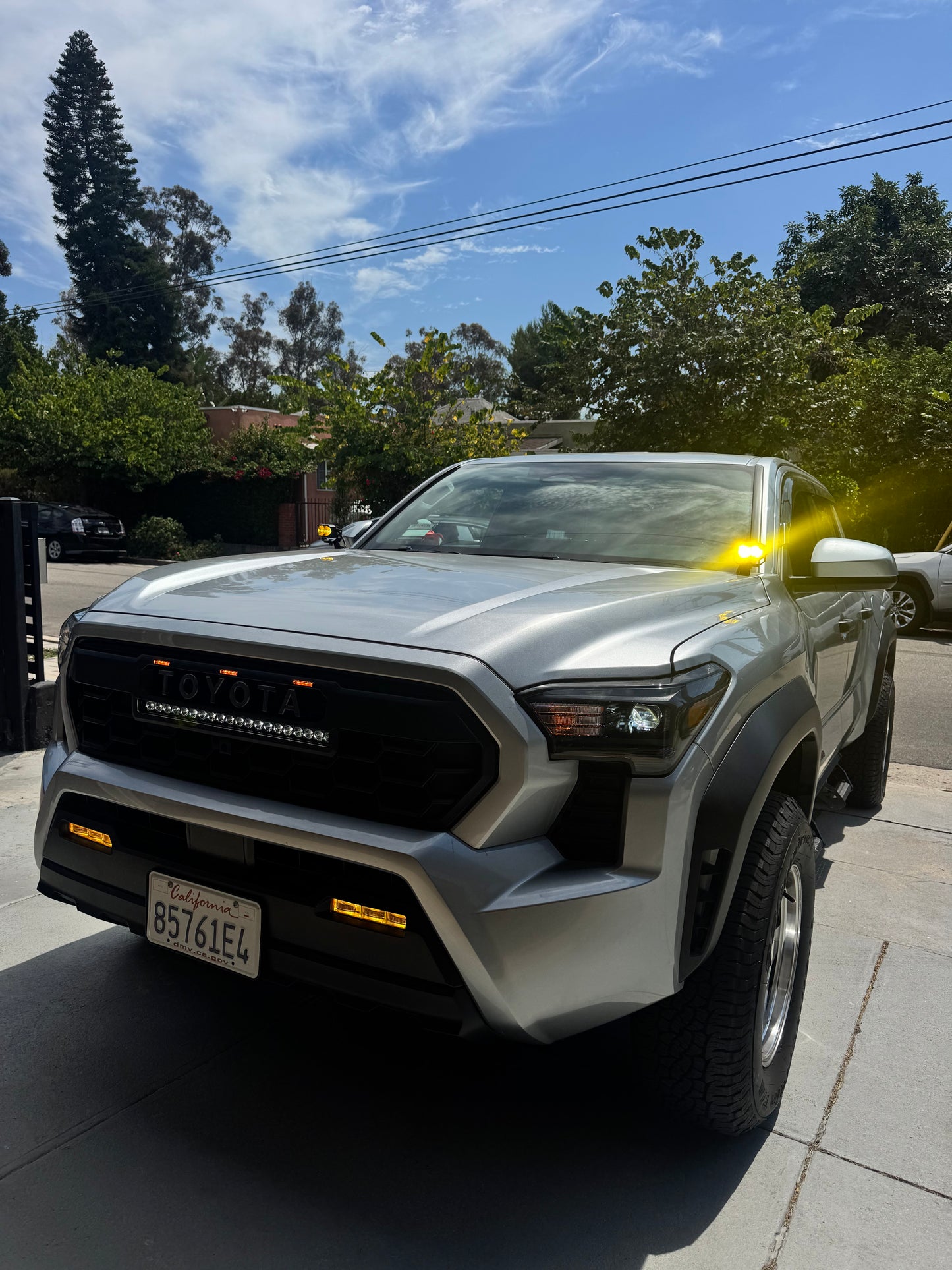 2024-2025 Tacoma TRD Raptor Style with Light Bar