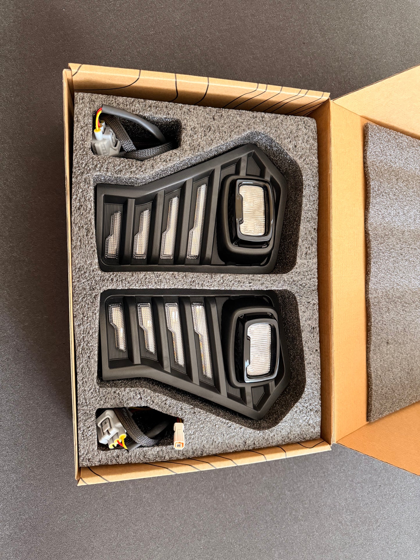 4TH GEN TACOMA LED Fang FOG LIGHT with DRL